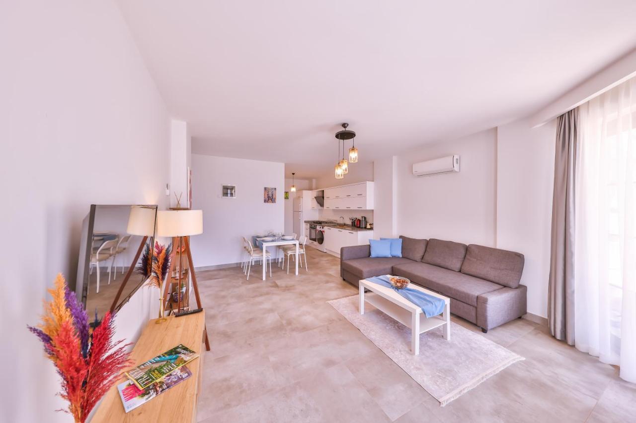 Goekyuezue Suit Apart Kaş Buitenkant foto