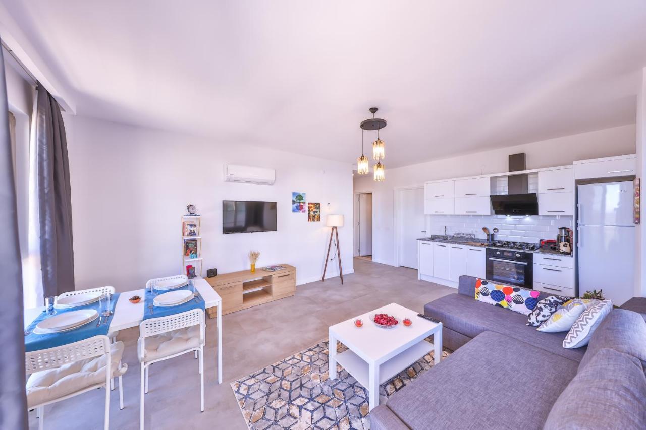 Goekyuezue Suit Apart Kaş Buitenkant foto