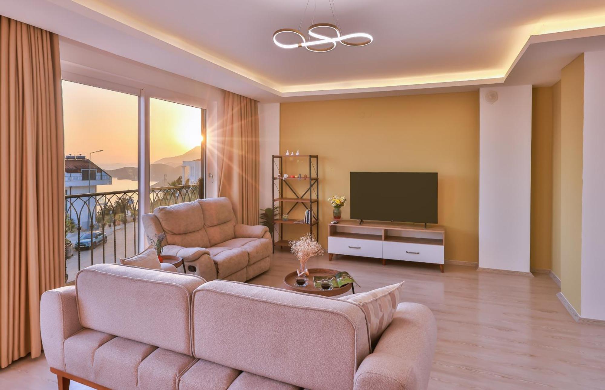 Goekyuezue Suit Apart Kaş Buitenkant foto